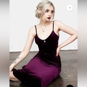 Disturbia Winona midi velvet slip dress